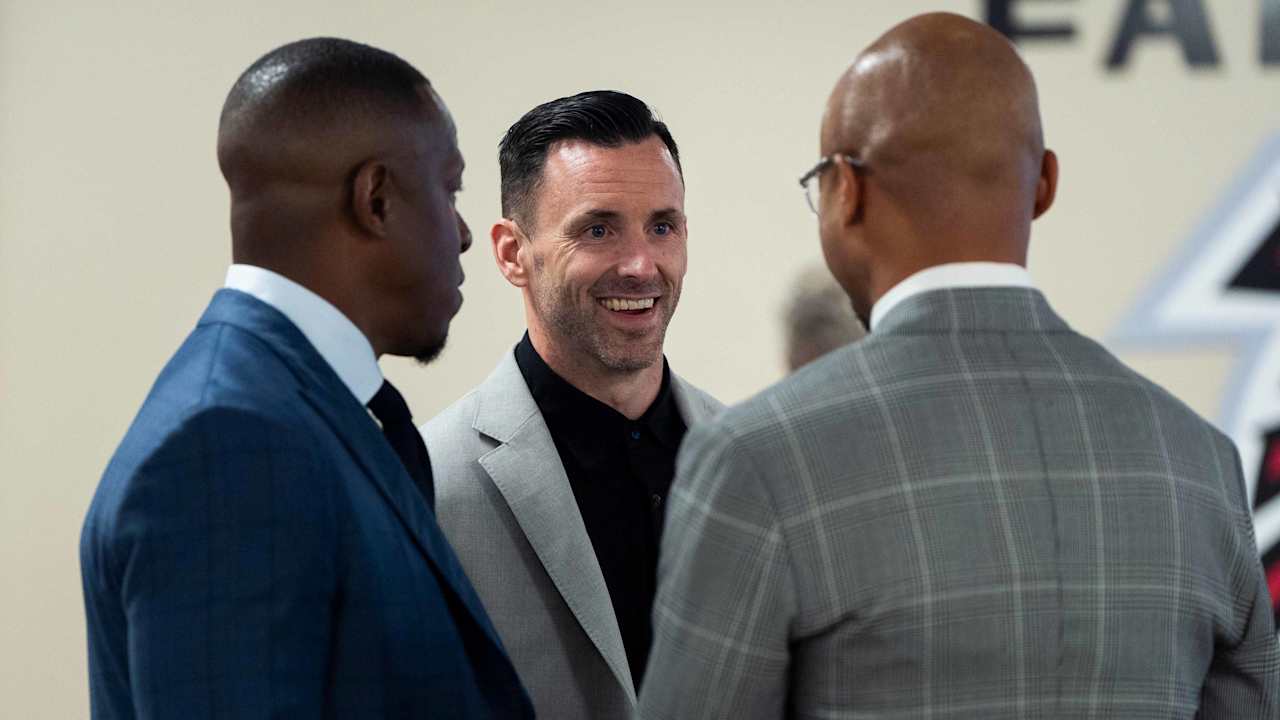 Kyle Smith explains draft buckets, Falcons' first-round trade