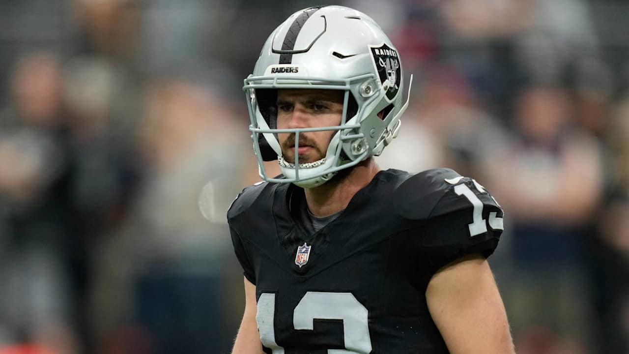 Former Raiders WR Hunter Renfrow signing with Panthers