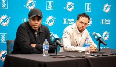 Dolphins start Day 3 of draft by trading out of fourth round