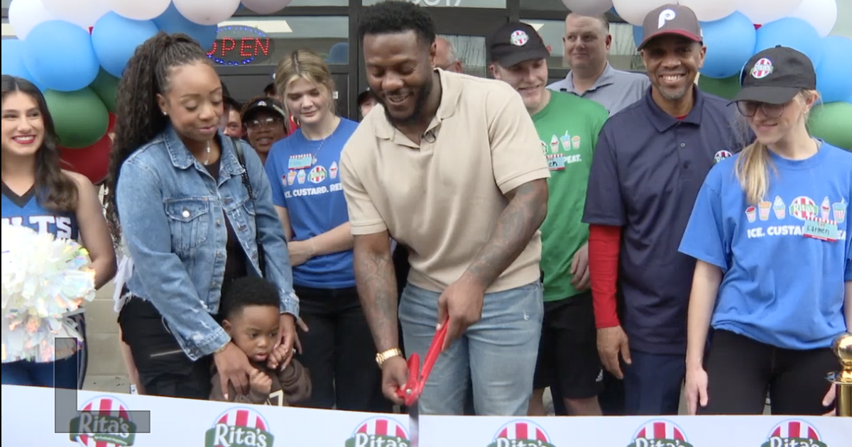 Zaire Franklin opens Rita’s in McCordsville, prepares for life after football
