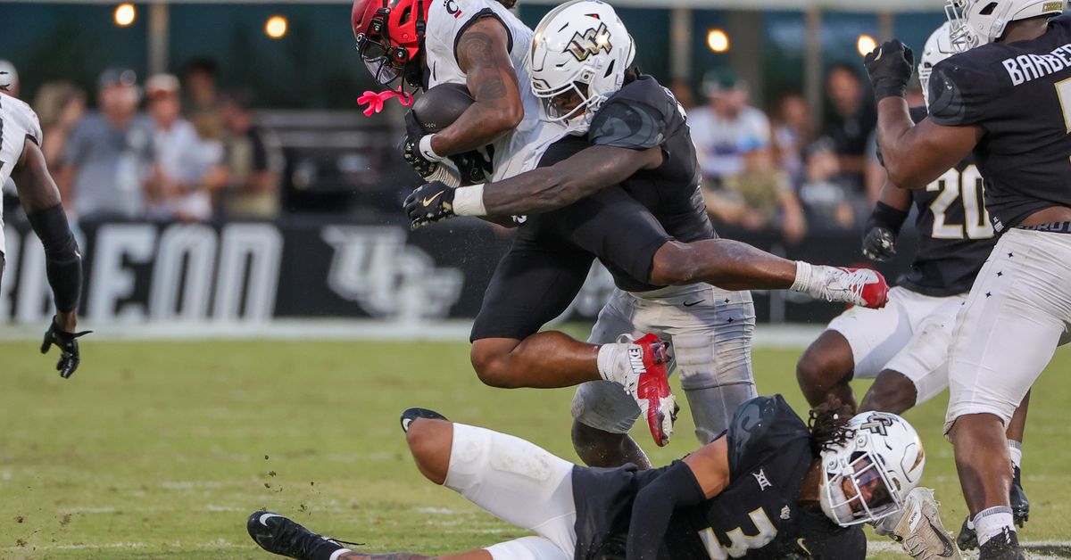 Bengals nab undrafted free agent wide receivers Jamoi Mayes and Rashod Owens