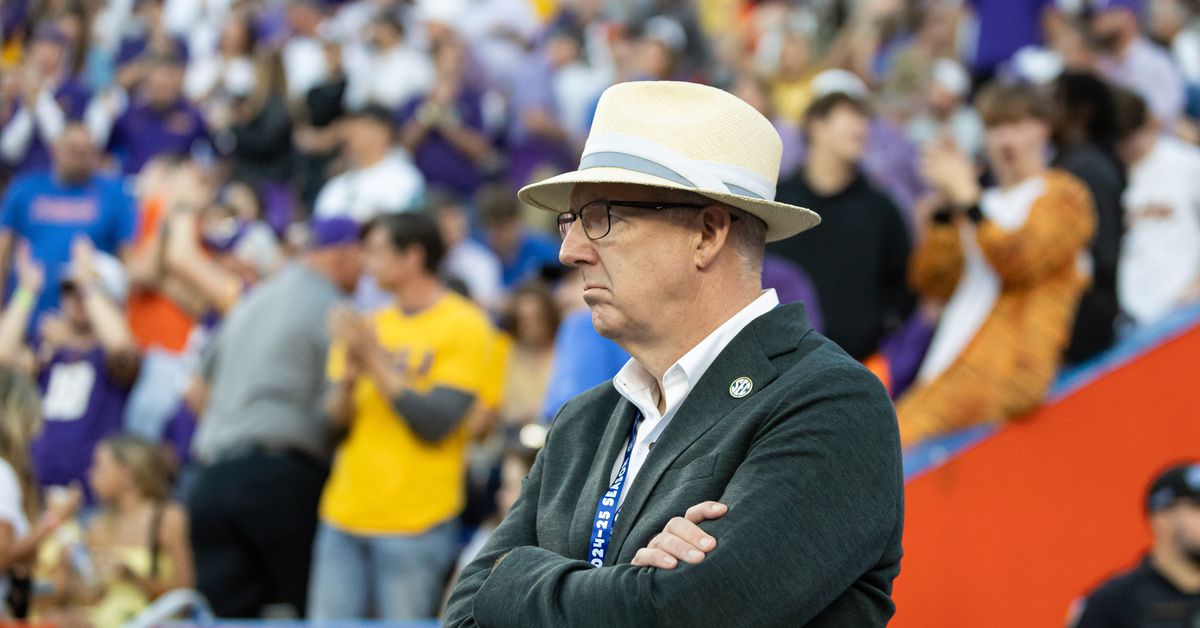 Longhorns Daily News: When will a 9-game SEC football season actually happen?