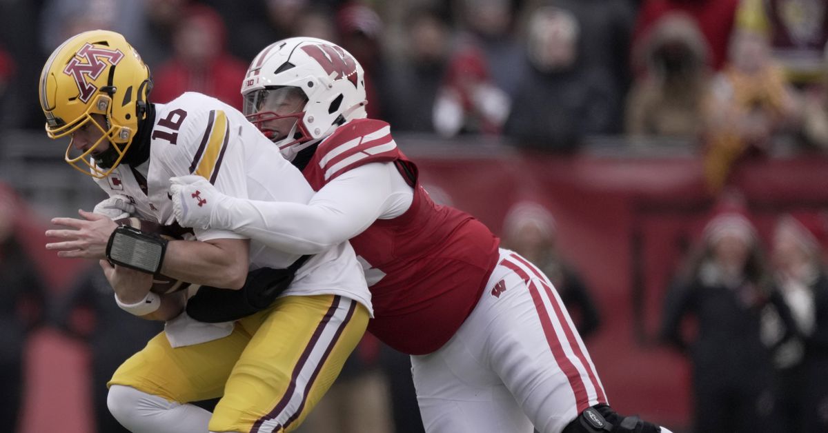 Badgers news: Elijah Hills heading to the 49ers for rookie minicamp