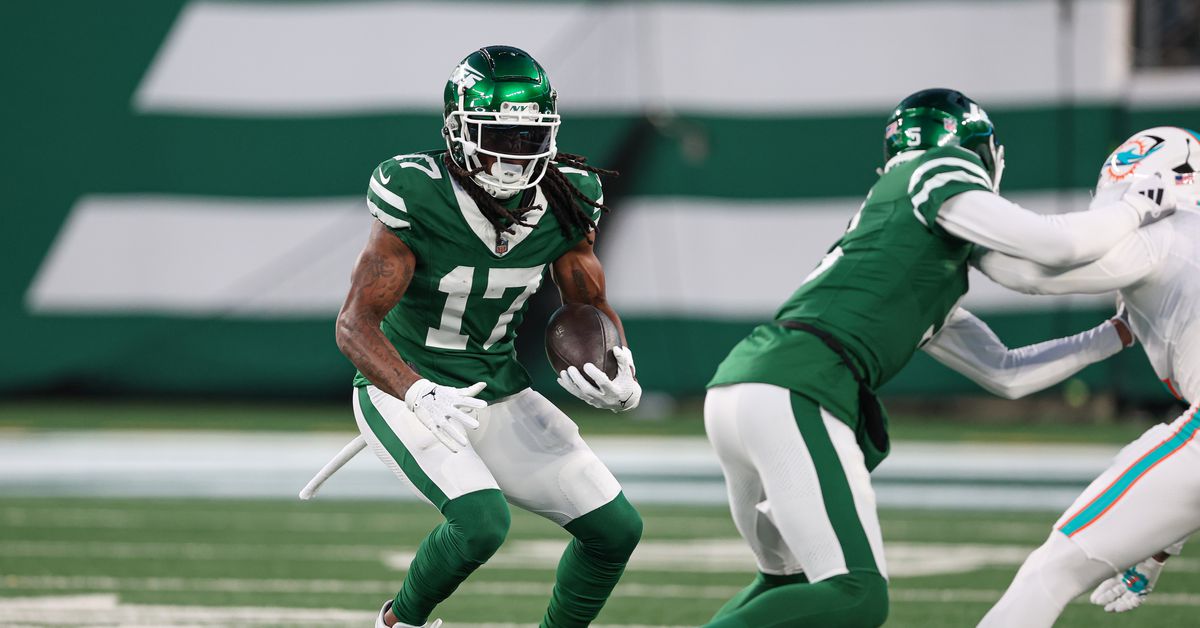 The Davante Adams trade between Jets, Raiders is mercifully complete