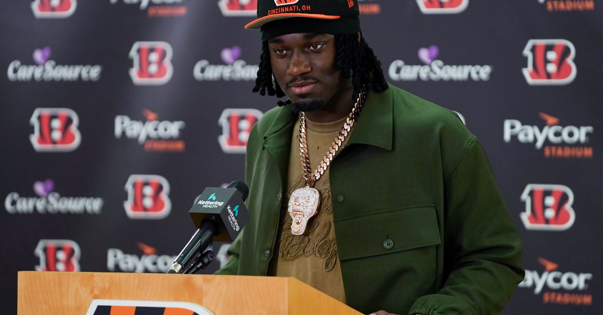 Shemar Stewart gets Geno Atkins’ old jersey number with Bengals