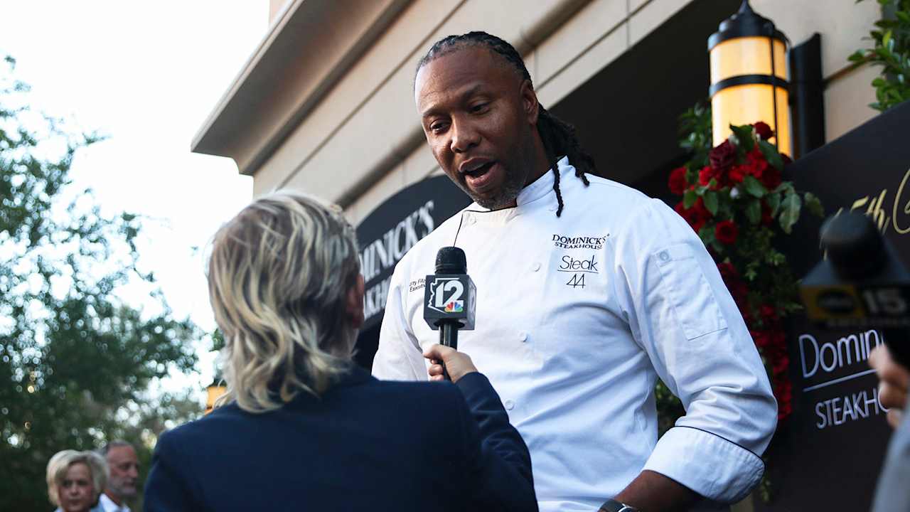 Cardinals legend Larry Fitzgerald holds annual Fitz's Supper Club event in 2025 to raise charity funds