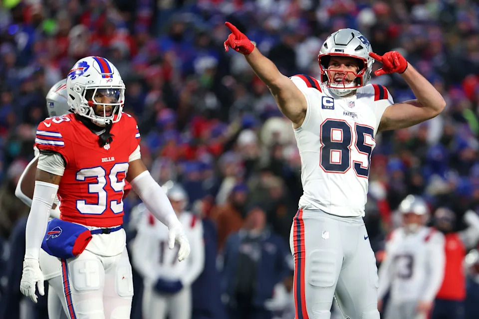 ORCHARD PARK, NEW YORK - DECEMBER 22: Hunter Henry #85 of the New England Patriots reacts after making a catch for a first down against the Buffalo Bills during the first quarter at Highmark Stadium on December 22, 2024 in Orchard Park, New York. (Photo by Timothy T Ludwig/Getty Images)