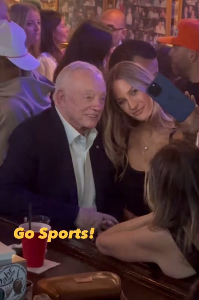 Jerry Jones was spotted at Inwood Tavern in Dallas with a <br>fan, Jessica Jane Farrow, who works as a real estate manager at <br>Vuori Clothing.<br> X