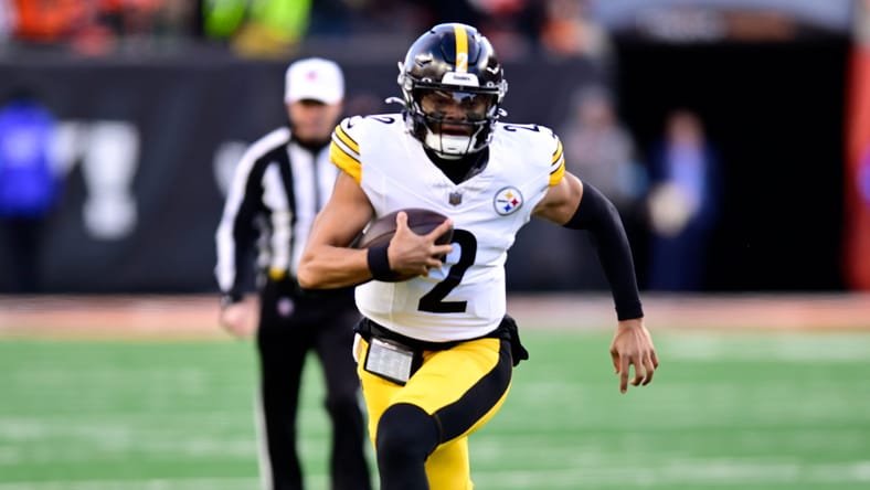 Pittsburgh Steelers QB Justin Fields