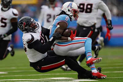 Derek Barnett leads NFL in fumble recovery touchdowns, but future with Houston Texans remains uncertain