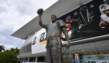 What other Miami Dolphins number(s) should be retired?