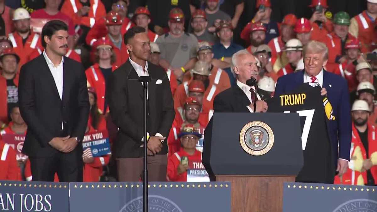 President Trump with Mason Rudolph, Miles Killebrew, Rocky Bleier
