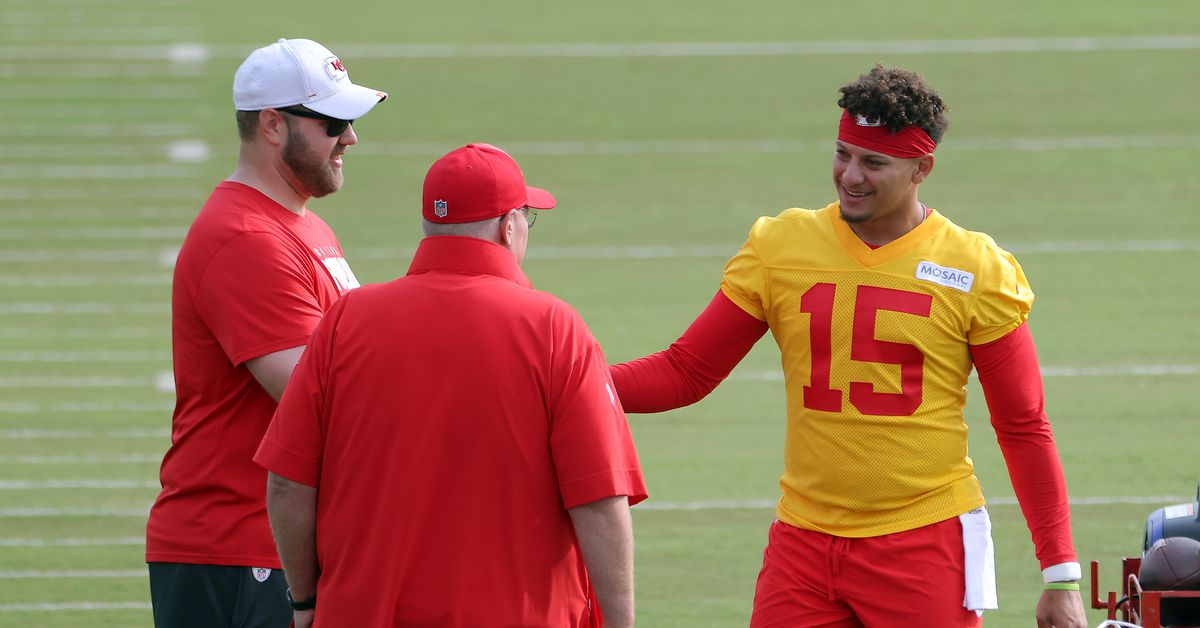 Chiefs OTAs 5/29: 6 players absent from voluntary practice