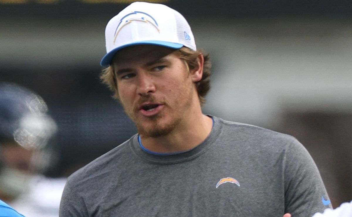 Chargers HC Jim Harbaugh reveals top priority for Justin Herbert heading into the upcoming NFL season