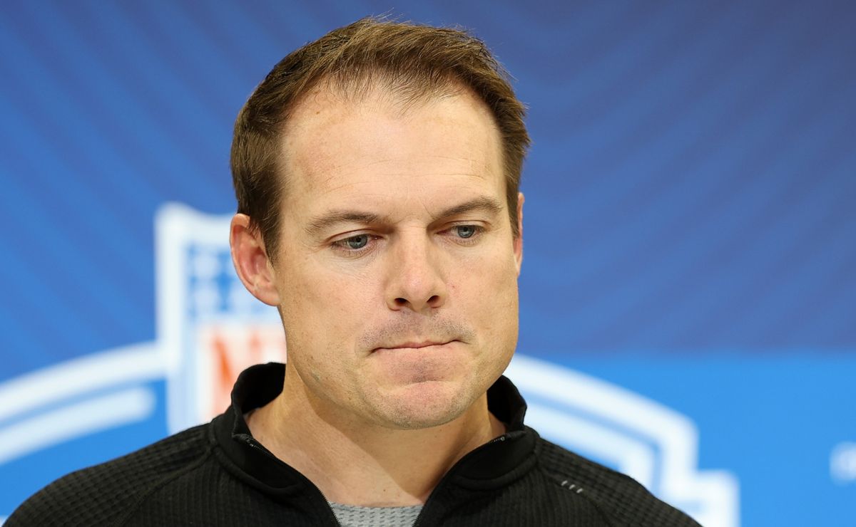 Kevin O'Connell sends clear message on Vikings' starting quarterback decision between J.J. McCarthy and Aaron Rodgers