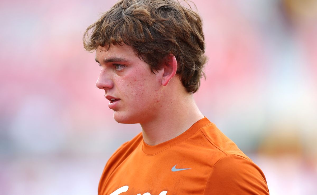 Longhorns add new QB to the roster to help Arch Manning ahead of the 2025 NCAAF season