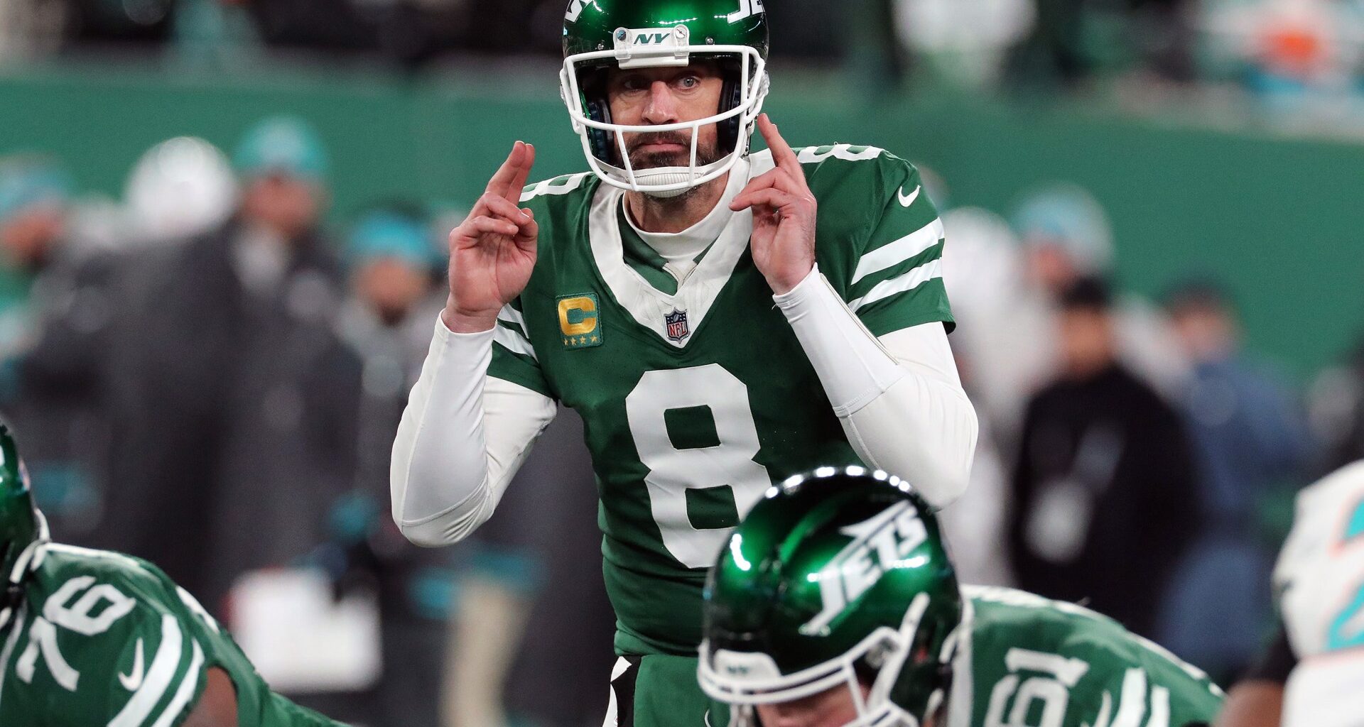 Pittsburgh Steelers given Aaron Rodgers deadline but quarterback 'owes nobody' as fans argue over decision