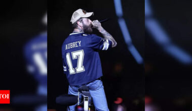 Post Malone sparks debate after wearing Brandon Aubrey’s jersey at Cowboys concert
