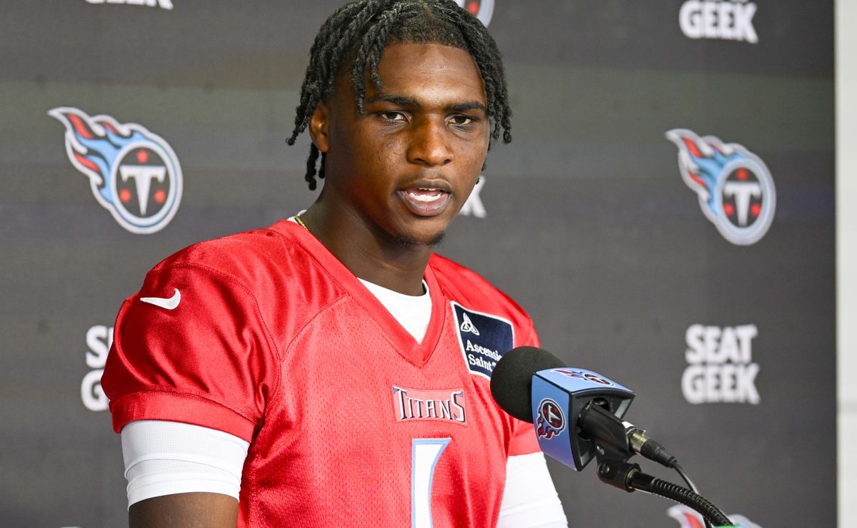 Titans QB Cam Ward receives key advice from HC Brian Callahan ahead of 2025 NFL season