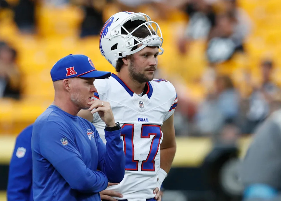Buffalo Bills head coach Sean McDermott (left) and quarterback Josh Allen (17).Charles LeClaire-Imagn Images