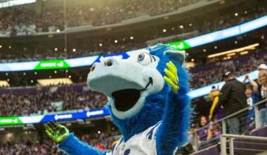 NFL schedule release: Colts delete, apologize for 'Minecraft'-inspired video over Microsoft rights, Tyreek Hill joke