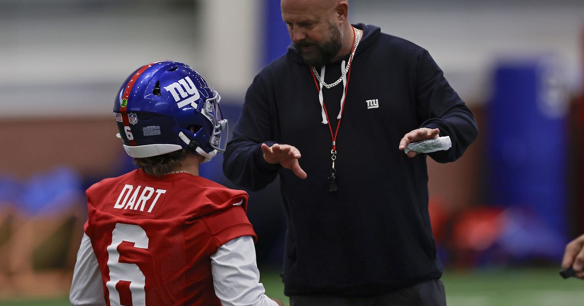 Jaxson Dart in good hands with Brian Daboll, New York Giants — renowned QB coach