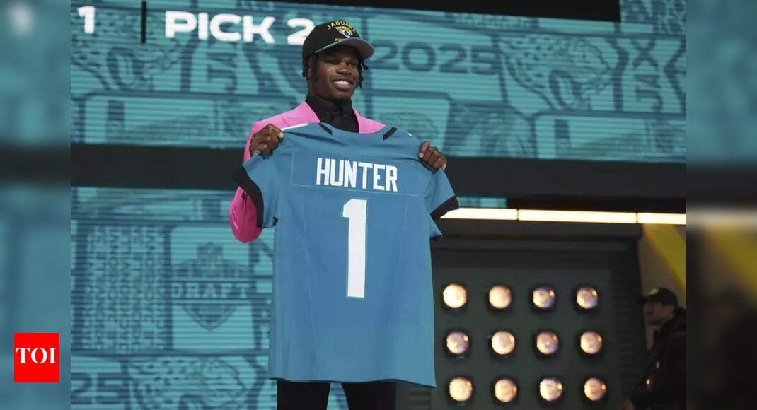 "Got a lot of juice": Travis Hunter wins over Trevor Lawrence with his style and swagger at Jaguars’ first OTA practice | NFL News