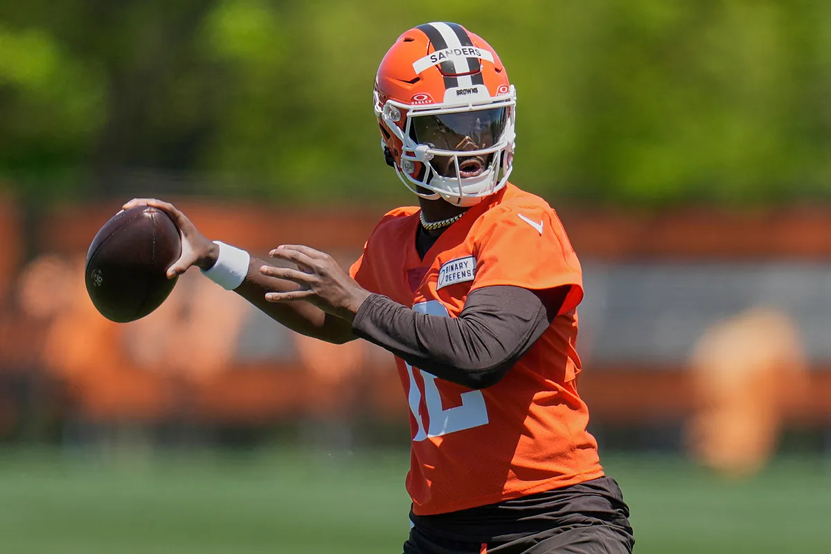 Shedeur Sanders receives an encouraging projection to become a starter for the Cleveland Browns and for this reason has the edge over Dillon Gabriel, Joe Flacco and Kenny Pickett - MARCA