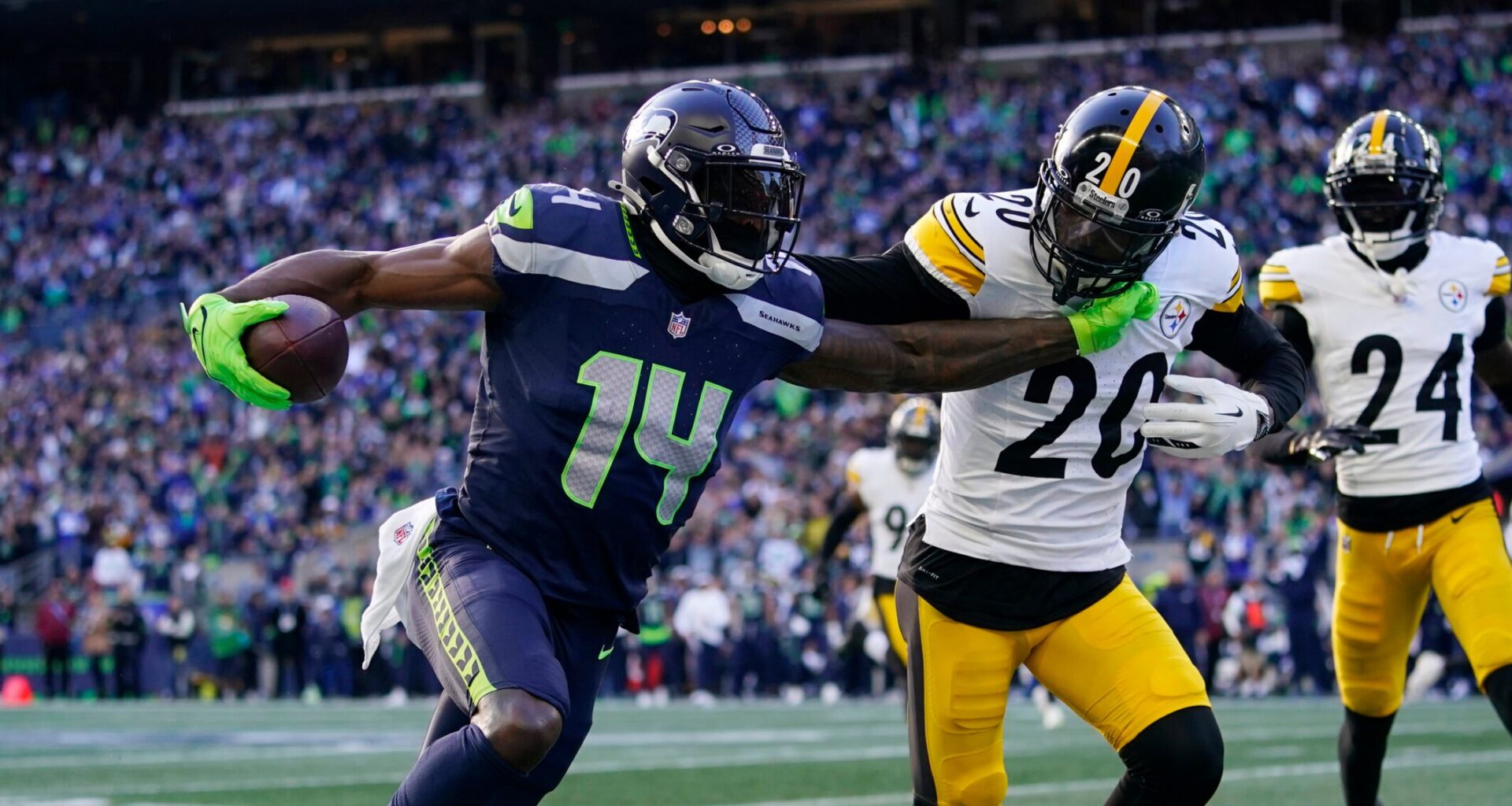 PFF Considers DK Metcalf a 'Tier 4 Wide Receiver'