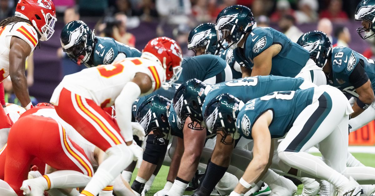 NFL poll: Should the tush push be banned?