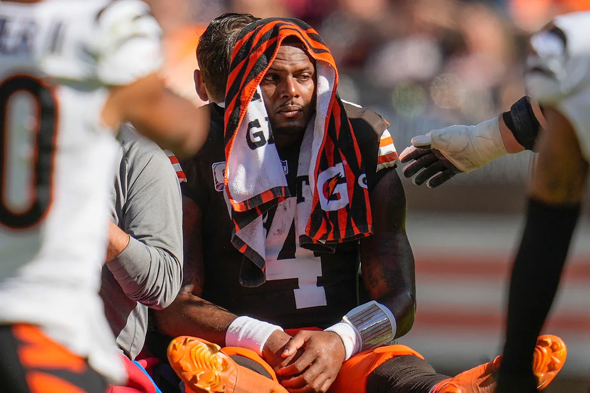 Deshaun Watson's career with the Cleveland Browns is over; golden opportunity for Shedeur Sanders - MARCA