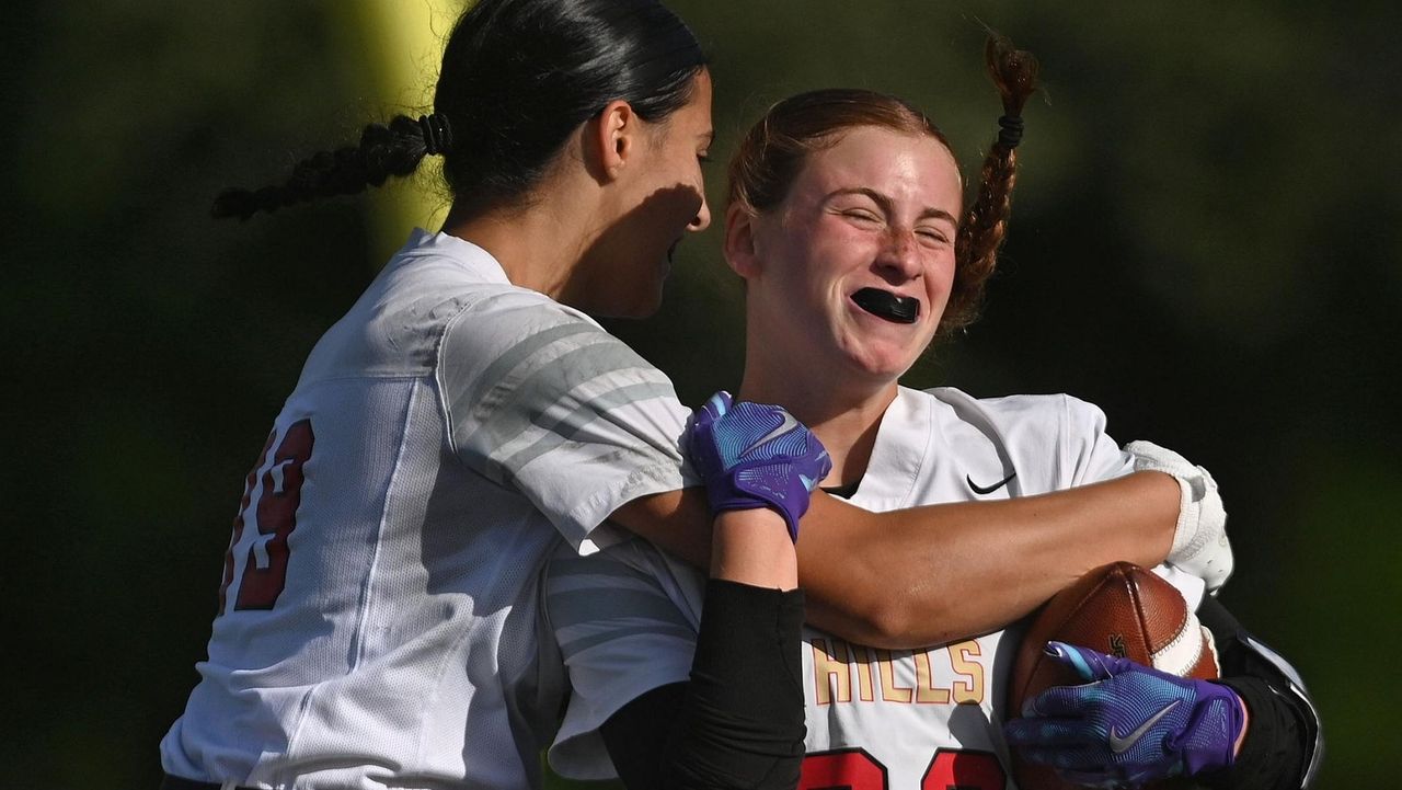 Suffolk Class A flag football semifinals: Half Hollow Hills vs. Longwood
