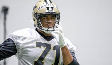 Kelvin Banks Jr. takes OT reps while Trevor Penning moves inside at OTAs
