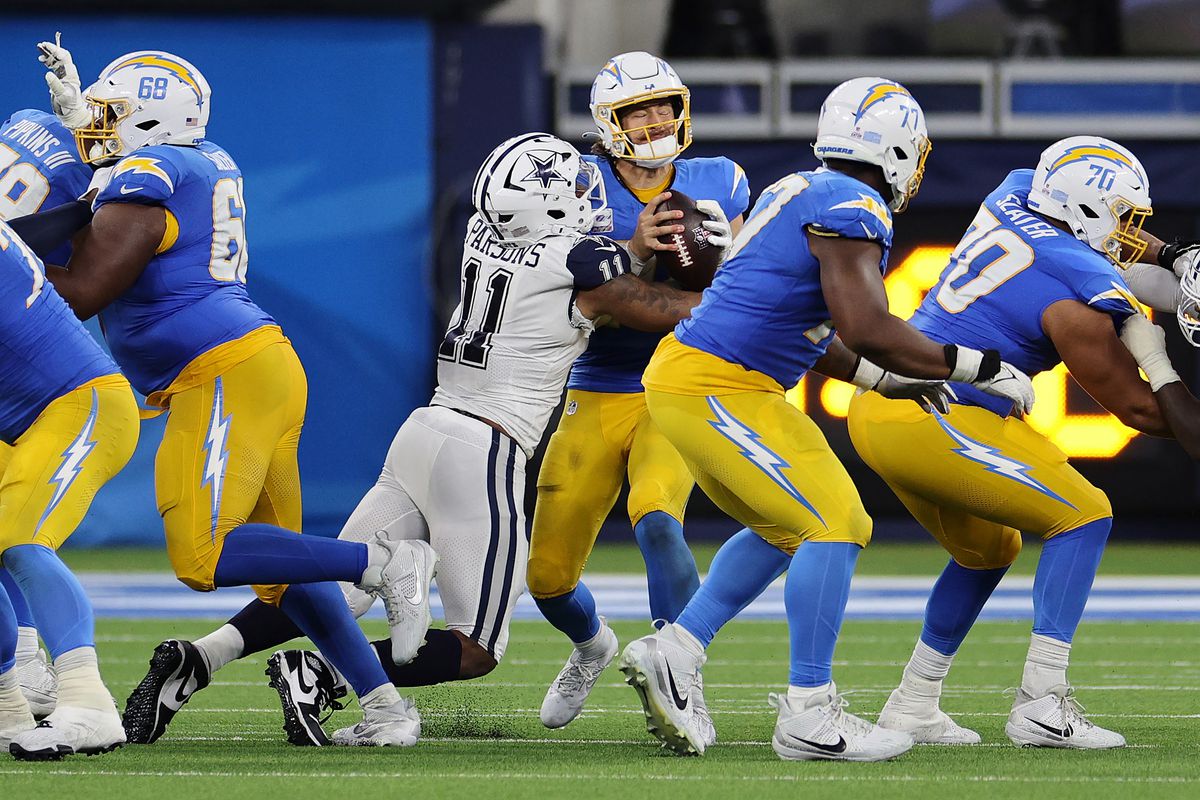 Dallas Cowboys v Los Angeles Chargers