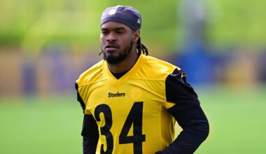 Steelers Sign Blazing-Fast Cornerback to Rookie Contract