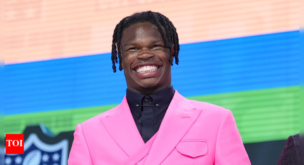 “Travis is moving like he’s injured”: Jacksonville Jaguars’ two-way star Travis Hunter pays a meet-and-greet visit to a young athlete | NFL News