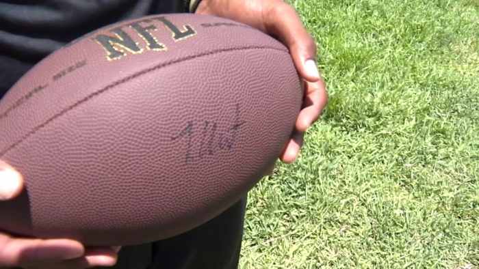 High school football player recalls moment Jaguars’ Travis Hunter surprised him at his home