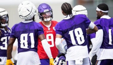 Minnesota Vikings Superstar Present for Start of Voluntary OTAs