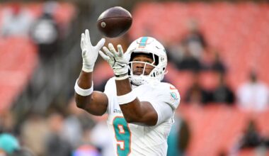 Dolphins exploring trading Jonnu Smith - Miami Dolphins News 5/31/25