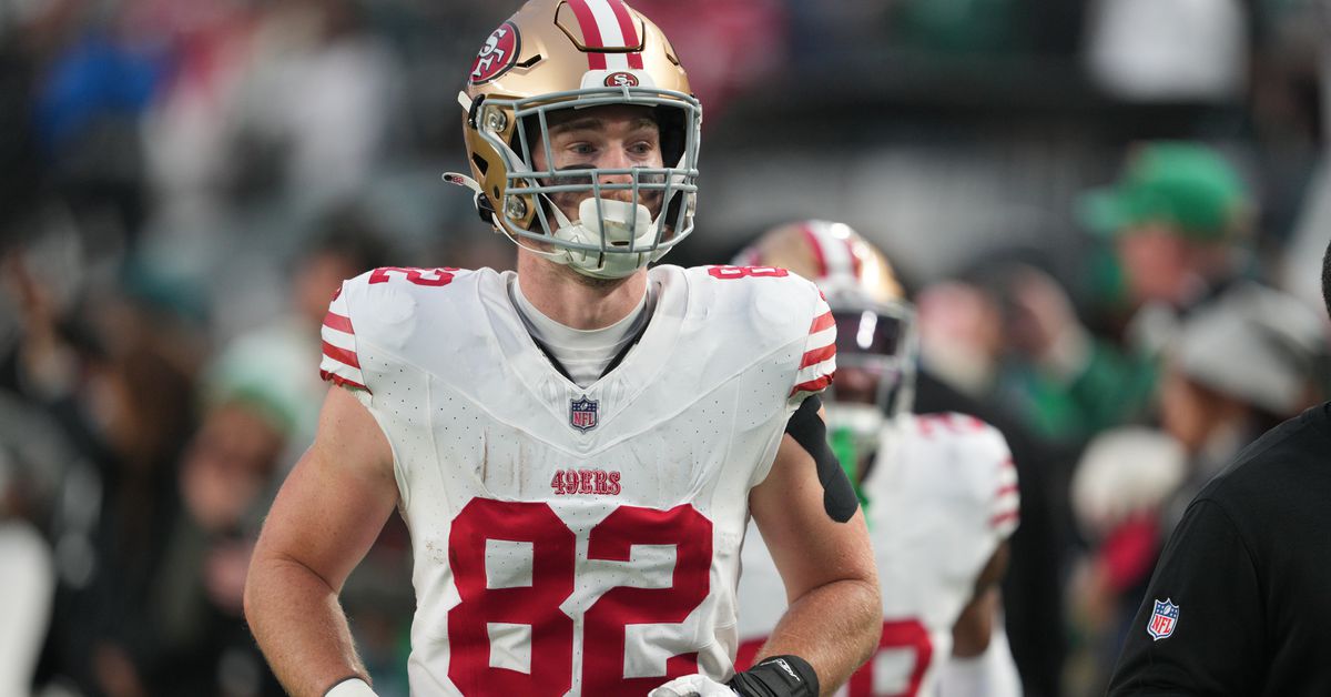 49ers news: Ross Dwelley re-signs with the Niners on a one-year deal