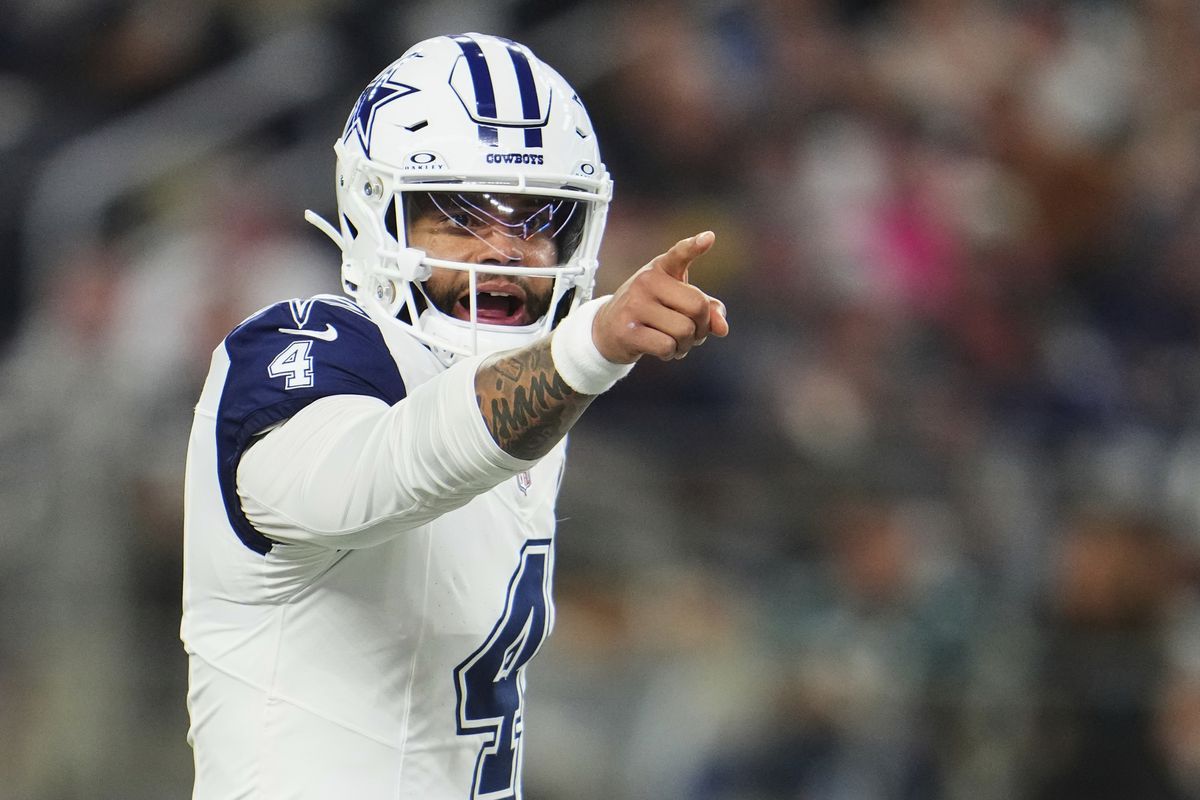 Philadelphia Eagles v Dallas Cowboys