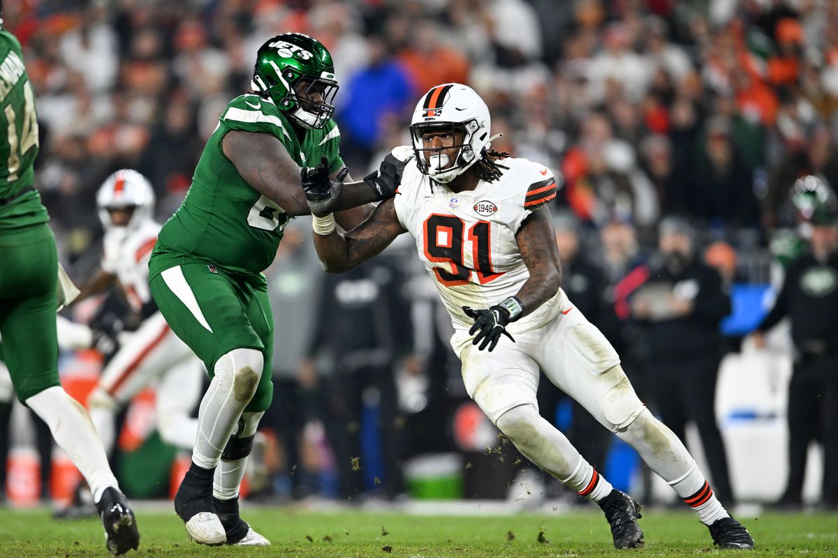 New York Jets v Cleveland Browns