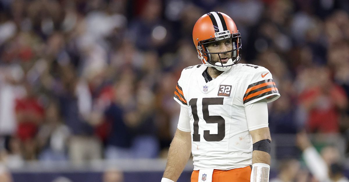 Browns QB room: Kenny Pickett or Joe Flacco could be the odd man out