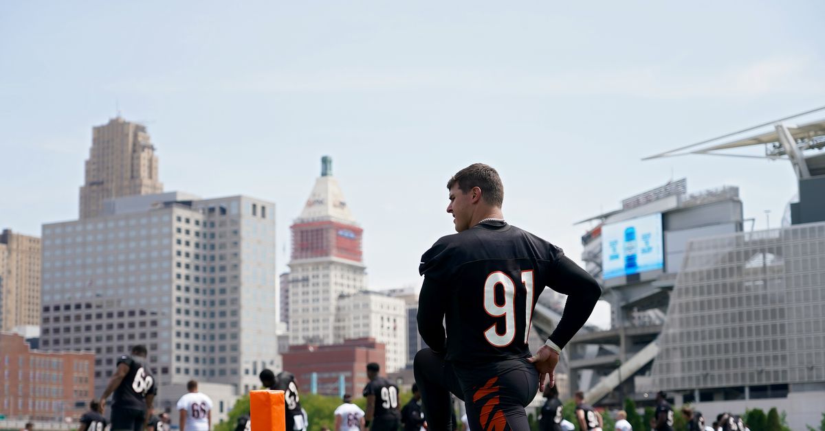 Bengals have reportedly offered Trey Hendrickson $28 million per year