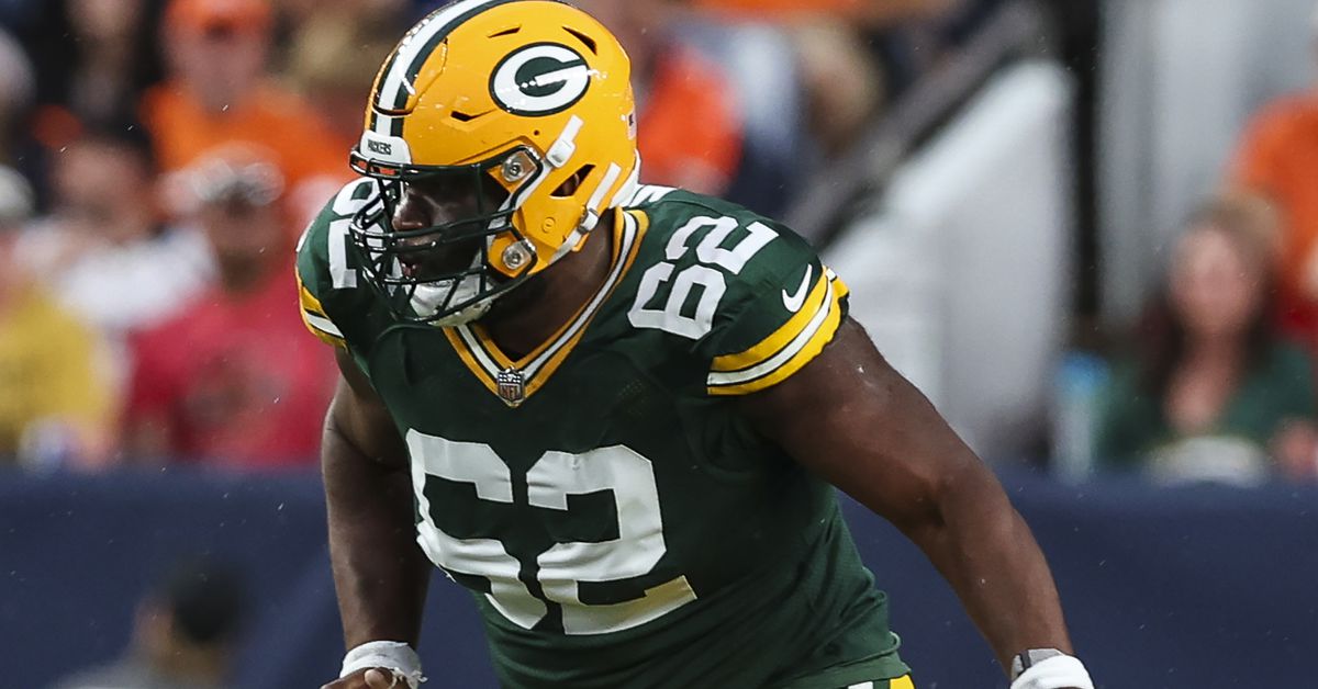Packers first OTA practice touches off summer offensive line battle