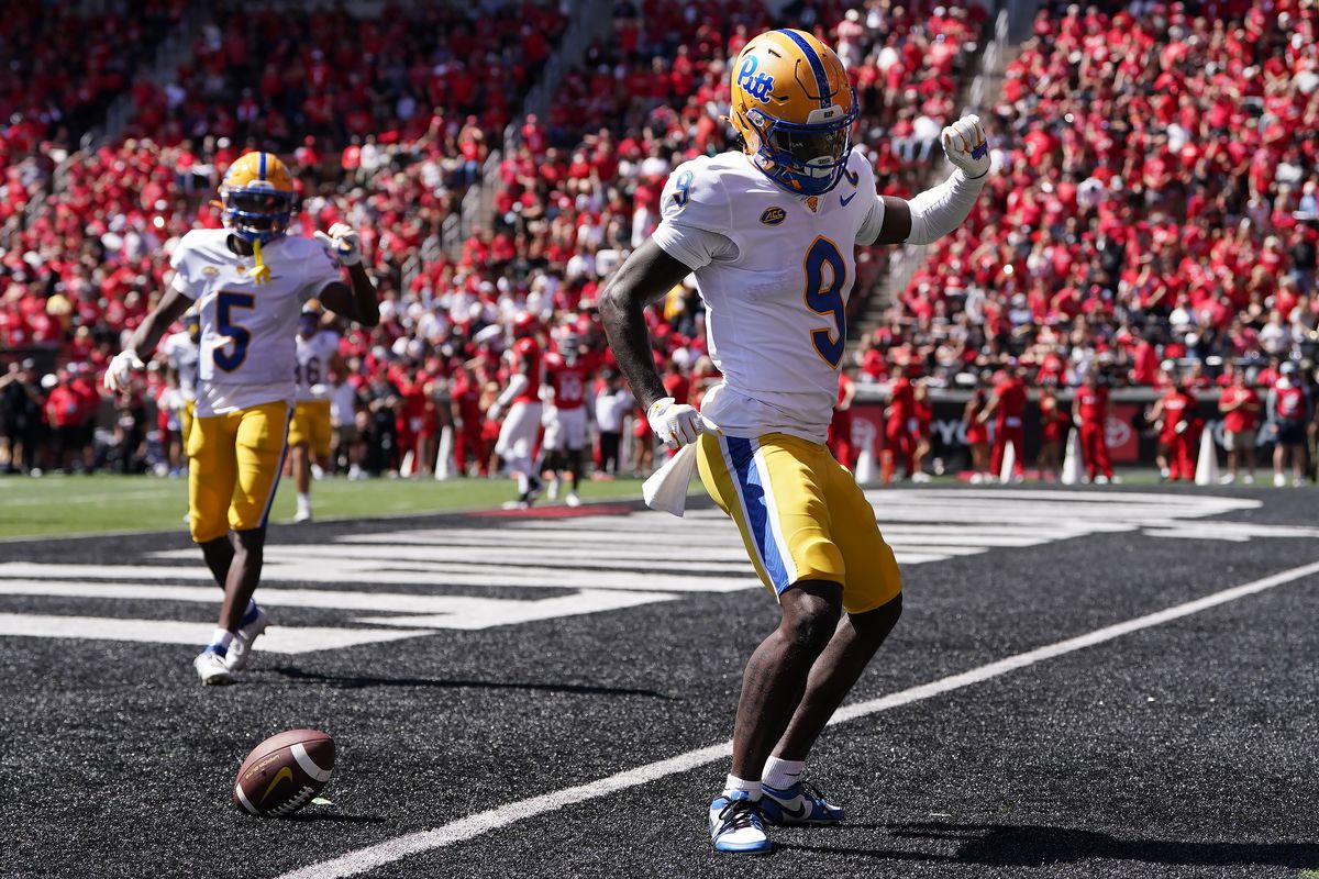 Pittsburgh v Cincinnati