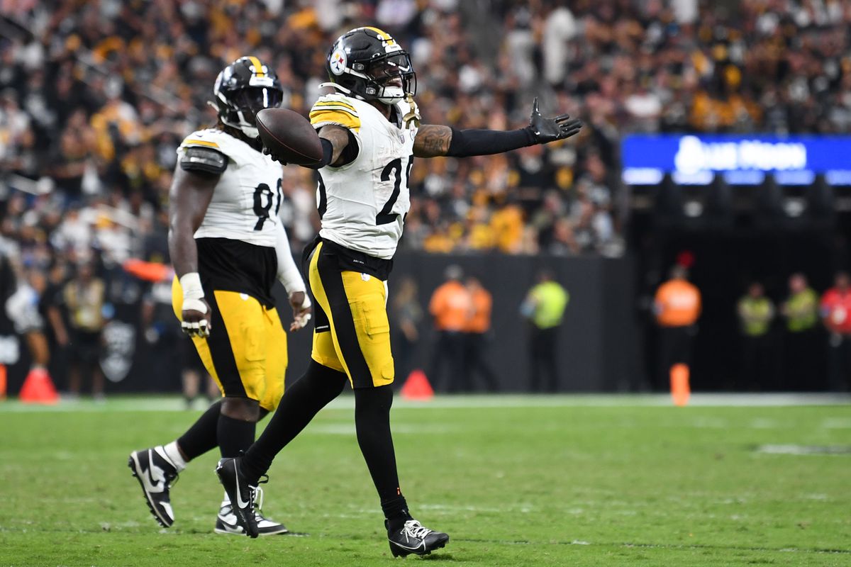 Pittsburgh Steelers v Las Vegas Raiders