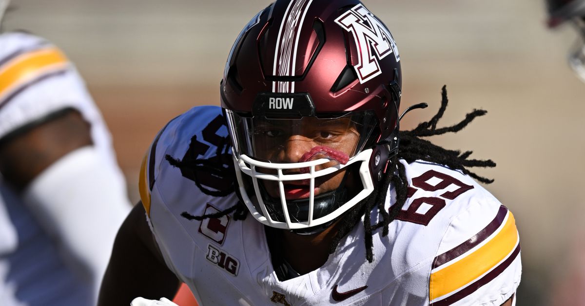 Texans draft results: Aireontae Ersery the choice in Round 2