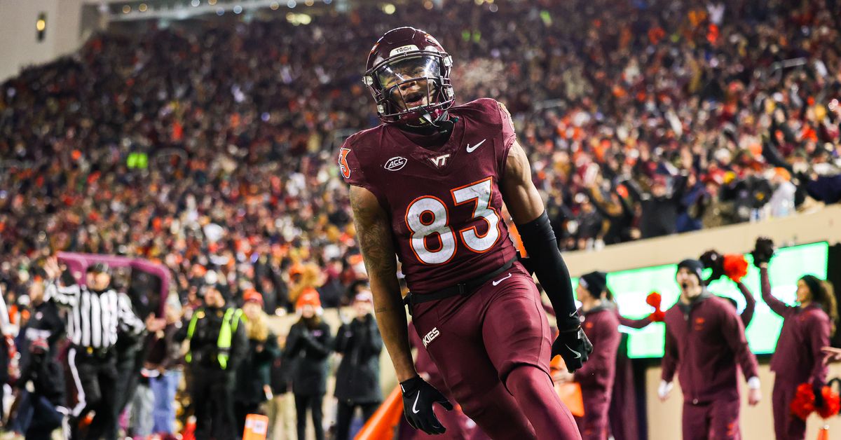 The Washington Commanders sign first players from the 2025 draft class