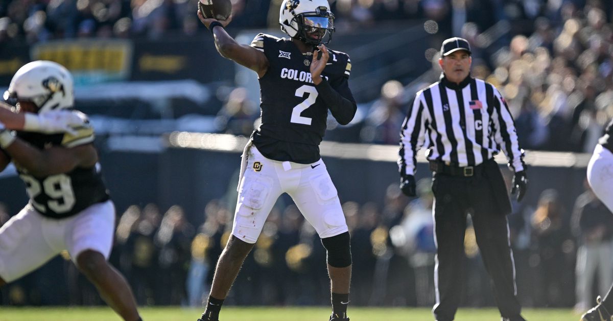 Raiders News: NFL exec gives his reasoning on why the Raiders passed on Shedeur Sanders